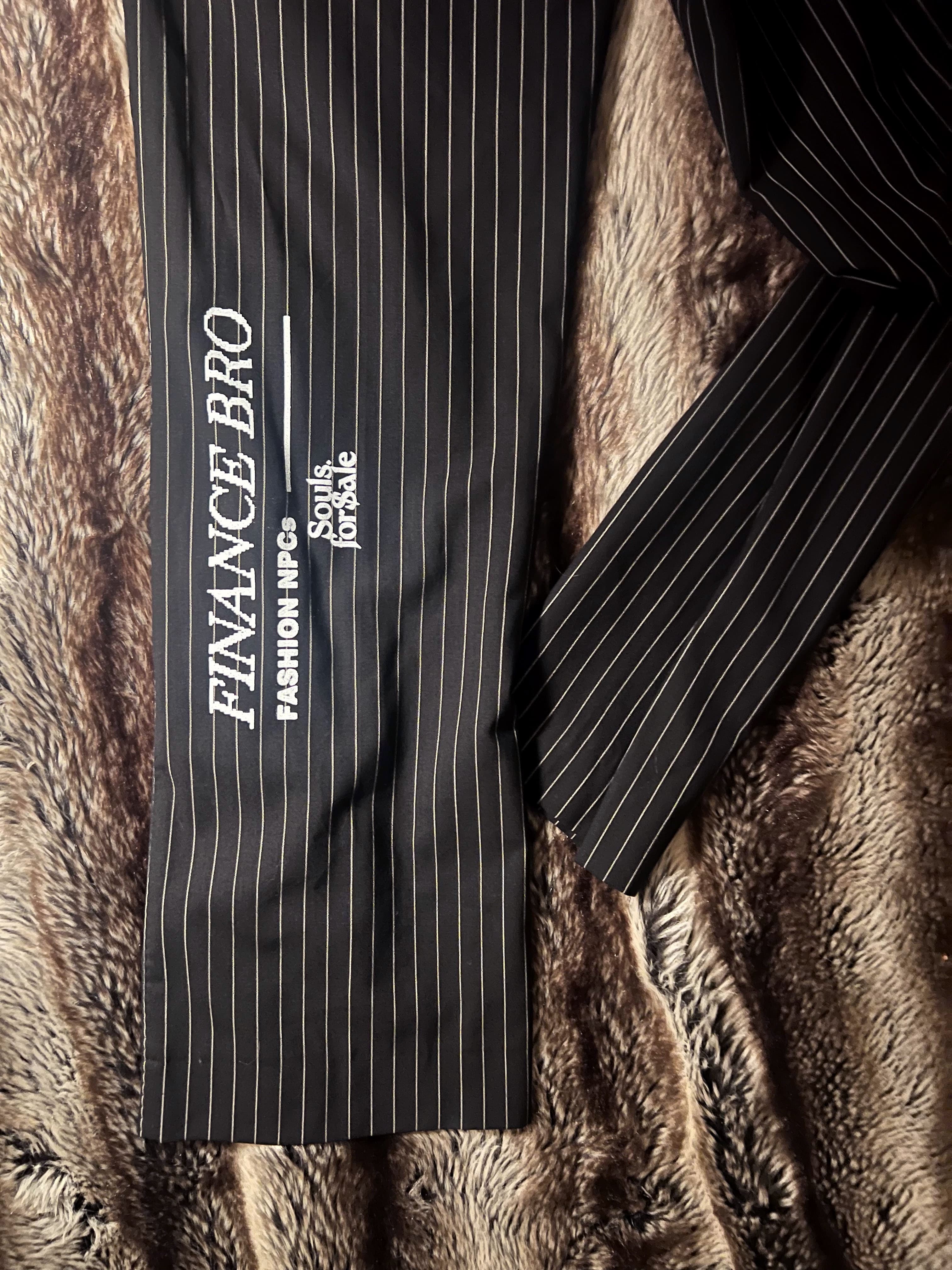 The buisness of pins trouser